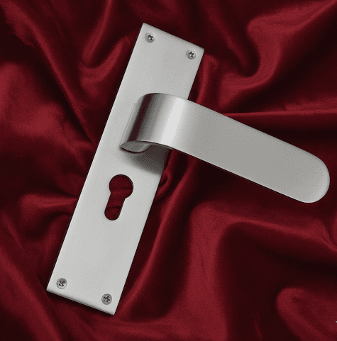 front angle of classic stainless steel mortsie lcok by ambica tools hardware